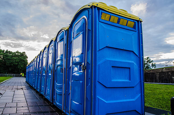 Porta potty delivery and setup in Northlakes, NC